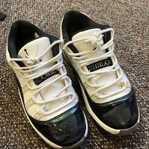 Kids Air Jordan 11s Size 3Y